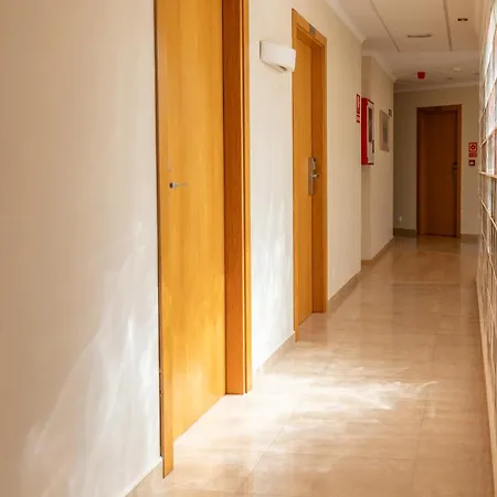 Nou Avenida Hotel 2*