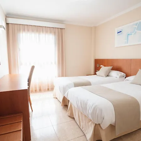 Otel Nou Avenida 2*
