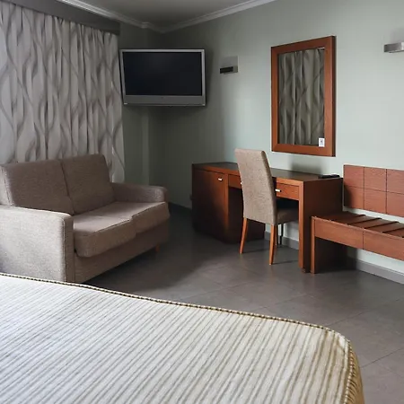 Nou Avenida Hotel